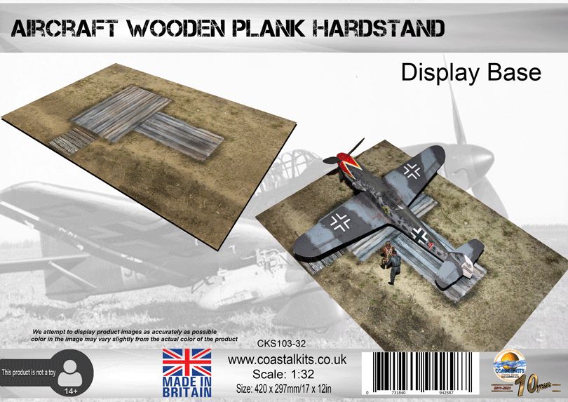1:32 Wooden Aircraft Standing