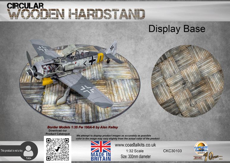 1:32 Scale Circular Wooden Hardstand 300mm